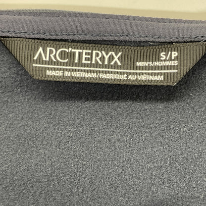 ARC'TERYX アークテリクス X000009640 24年製 ﾈｲﾋﾞｰ KYANITE LIGHTWEIGHT JACKET ｶｲﾔﾅｲﾄ ﾗｲﾄｳｪｲﾄ ｼﾞｬｹｯﾄ ジャケット S