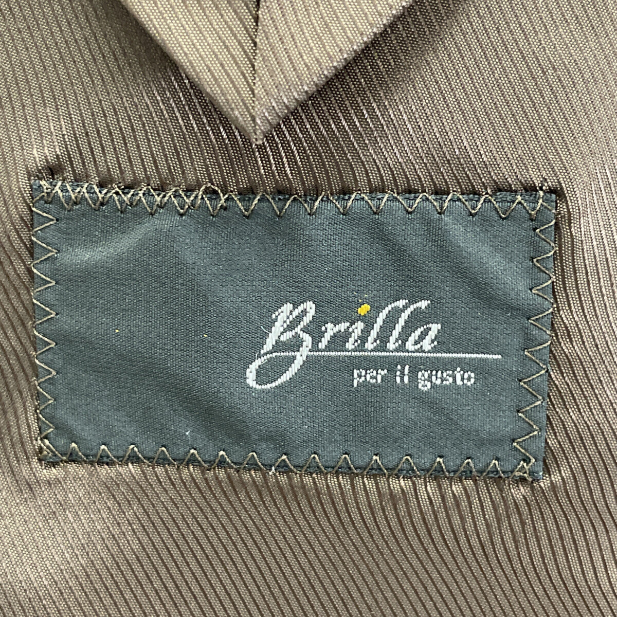 Brilla per il gusto ブリッラ ペル イル グスト ﾌﾞﾗｳﾝ ﾘﾈﾝ混 ﾍﾘﾝﾎﾞｰﾝ 3ﾎﾞﾀﾝ 段返り ｼﾞｬｹｯﾄ ジャケット 48