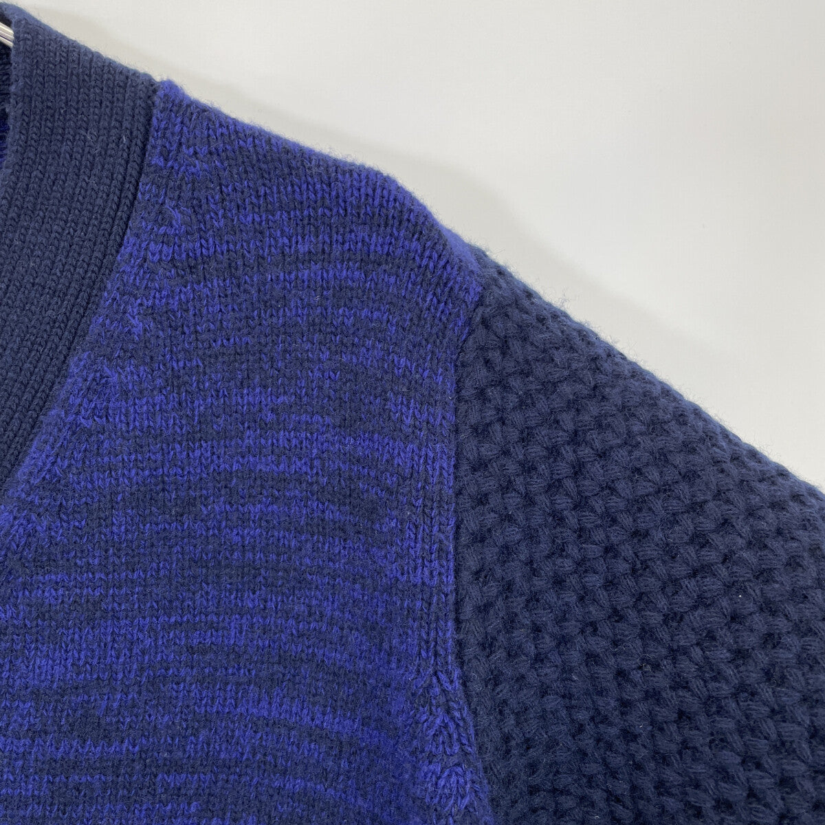 CORGI コーギ ﾊﾟｰﾌﾟﾙ 切り返し ﾛﾝｸﾞｽﾘｰﾌﾞ ﾆｯﾄｶｰﾃﾞｨｶﾞﾝ トップス M