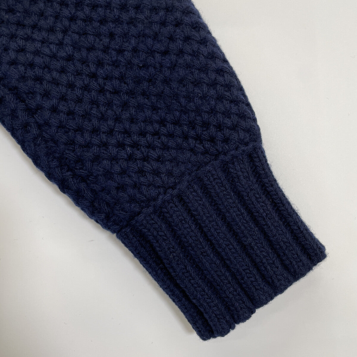 CORGI コーギ ﾊﾟｰﾌﾟﾙ 切り返し ﾛﾝｸﾞｽﾘｰﾌﾞ ﾆｯﾄｶｰﾃﾞｨｶﾞﾝ トップス M