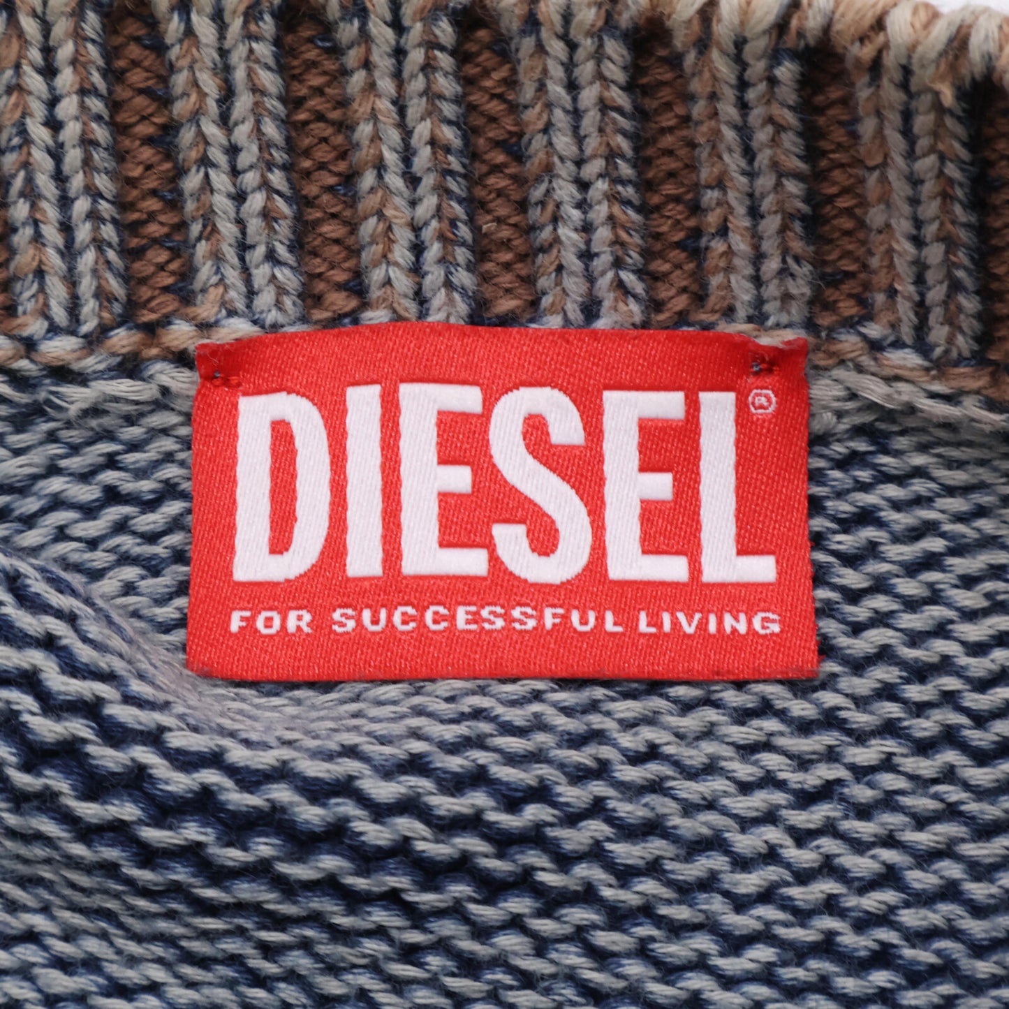 DIESEL ディーゼル A11195 K-DELOS ﾌﾞﾙｰ ｺｯﾄﾝ×ｳｰﾙ ﾀﾞﾒｰｼﾞｳｫｯｼｭ加工 ﾆｯﾄﾌﾟﾙｵｰﾊﾞｰ トップス L