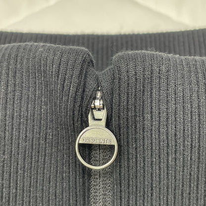 DESCENTE デサント ﾎﾜｲﾄ×ﾌﾞﾗｯｸ ﾄﾞｯｷﾝｸﾞ ﾄｯﾌﾟｽ トップス M