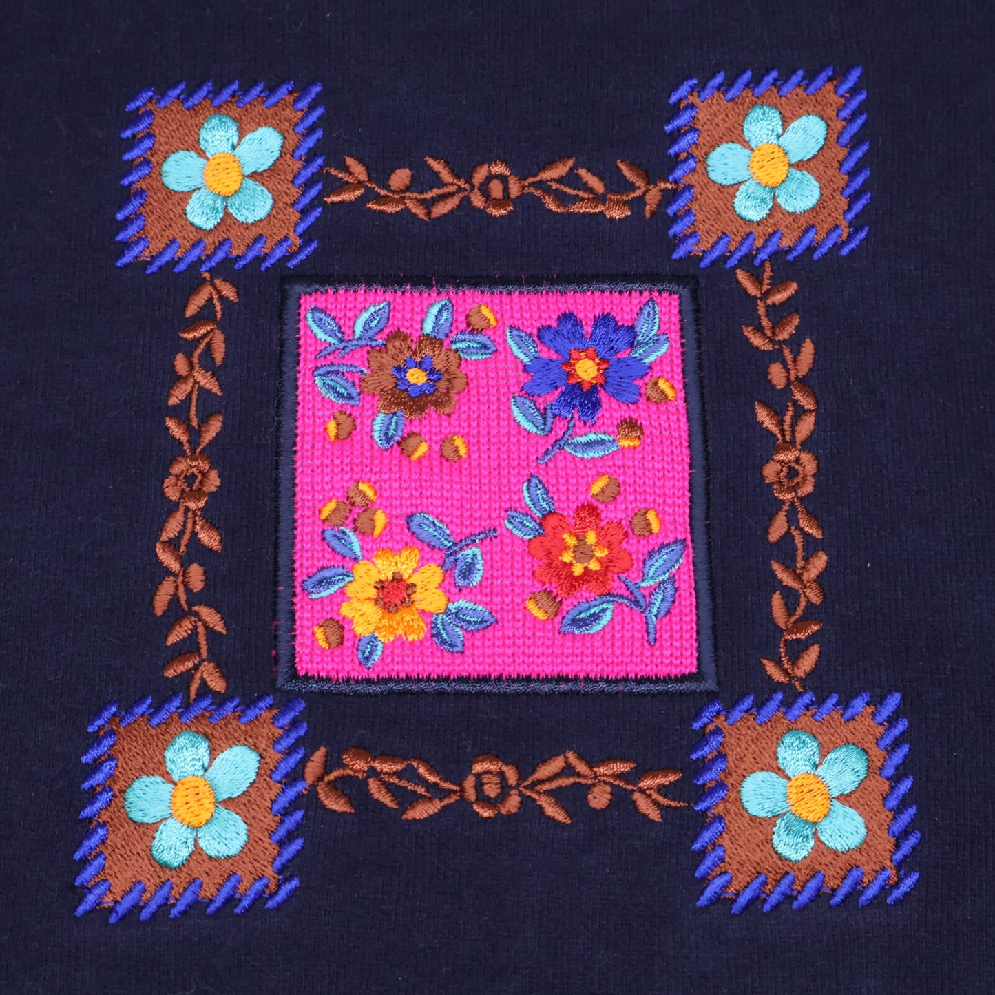 Yves Saint-Laurent イヴサンローラン ﾈｲﾋﾞｰ×ﾋﾟﾝｸ ｺｯﾄﾝ 花柄刺繍 ﾄｯﾌﾟｽ トップス 150