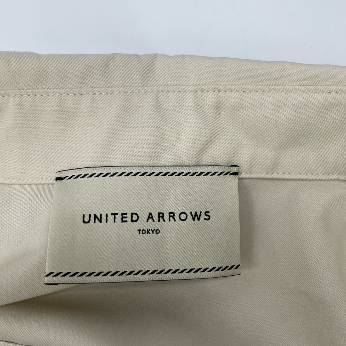 UNITED ARROWS ユナイテッドアローズ ﾗｲﾄﾍﾞｰｼﾞｭ ﾊﾞｯｸﾌﾚｱ ﾄﾚﾝﾁｺｰﾄ コート 36
