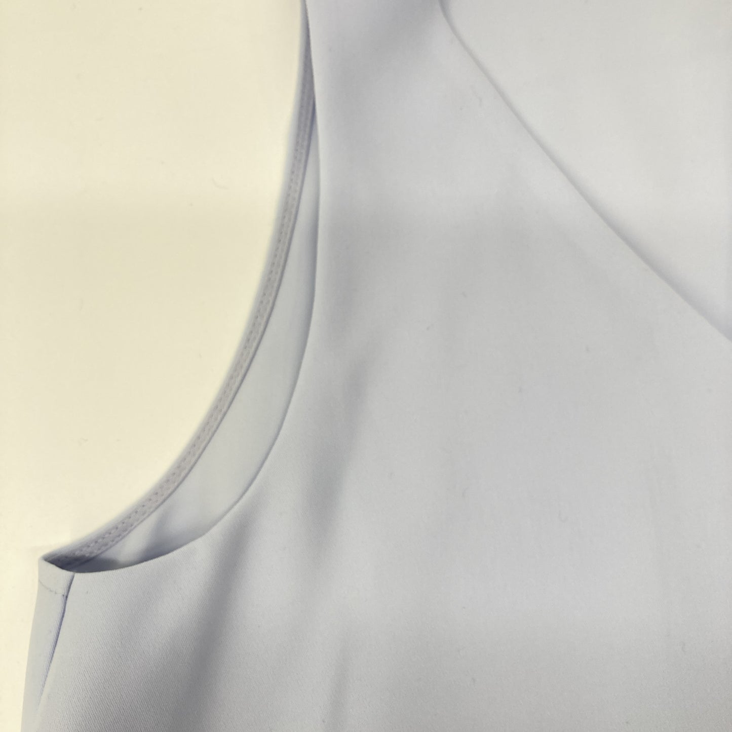 ADEAM アディアム 42223 ｻｯｸｽﾌﾞﾙｰ ﾚｲﾔｰﾄﾞﾃﾞｻﾞｲﾝ ﾉｰｽﾘｰﾌﾞﾄﾞﾚｽﾜﾝﾋﾟｰｽ トップス M