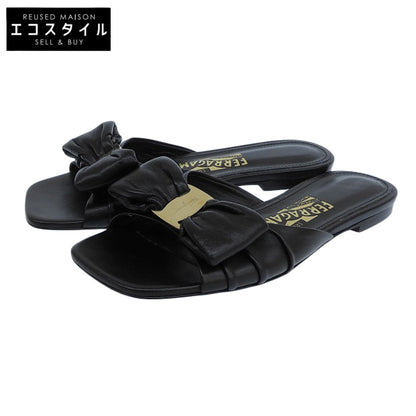 Salvatore Ferragamo サルヴァトーレフェラガモ ヴァラ リボントゥ フラット スライド サンダル レディース ブラック 4 シューズ 4