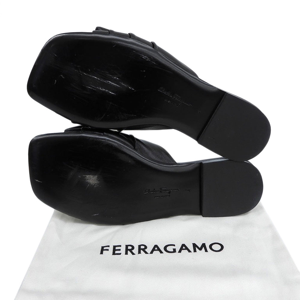 Salvatore Ferragamo サルヴァトーレフェラガモ ヴァラ リボントゥ フラット スライド サンダル レディース ブラック 4 シューズ 4