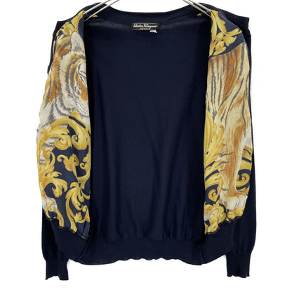 Salvatore Ferragamo サルヴァトーレフェラガモ ﾈｲﾋﾞｰ ﾀｲｶﾞｰ 金ﾎﾞﾀﾝ ｶｰﾃﾞｨｶﾞﾝ トップス S