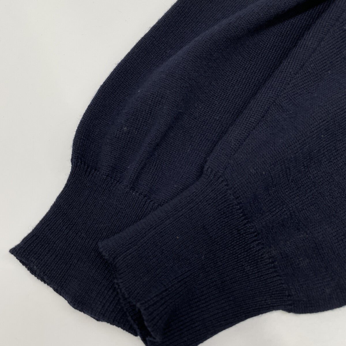 Salvatore Ferragamo サルヴァトーレフェラガモ ﾈｲﾋﾞｰ ﾀｲｶﾞｰ 金ﾎﾞﾀﾝ ｶｰﾃﾞｨｶﾞﾝ トップス S